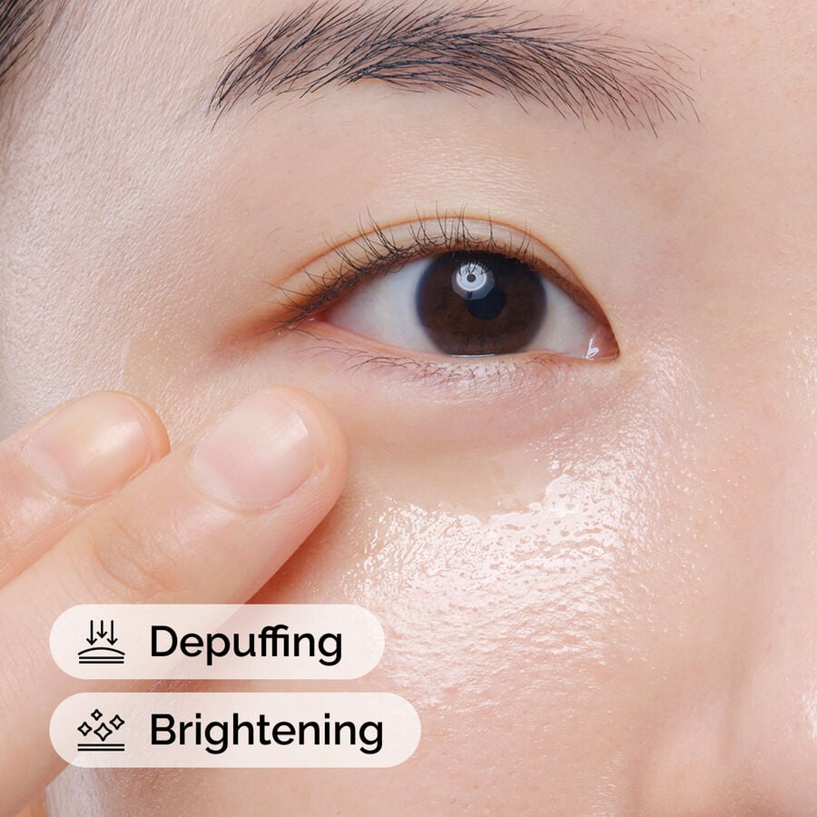 caffeine-solution-5-egcg-eye-serum-r7 ord-caffeine-solution-egcg-model-application-with-benefits.jpg